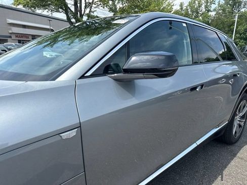 Used 2024 Cadillac Lyriq Luxury w/ LPO, Floor Liner Package AWD/4WD image 4