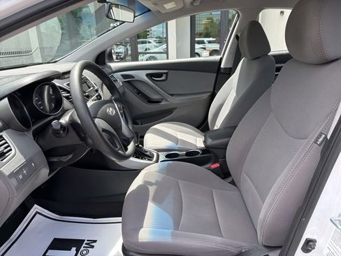 Used 2016 Hyundai Elantra SE FWD image 24
