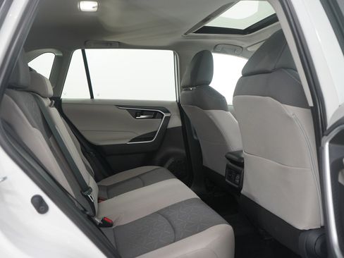 Used 2025 Toyota RAV4 XLE w/ Convenience Package AWD/4WD image 12