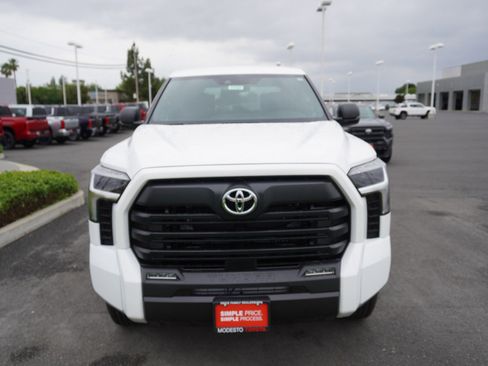 New 2026 Toyota Tundra SR5 AWD/4WD image 3