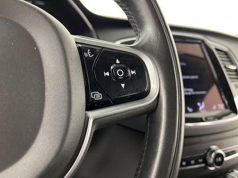 Used 2020 Volvo XC90 T6 Momentum image 21
