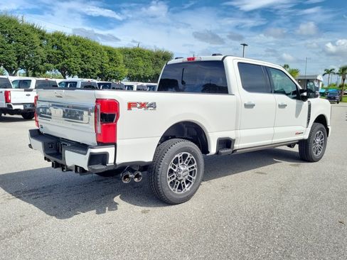 New 2026 Ford F250 Platinum w/ Platinum Plus Package AWD/4WD image 9