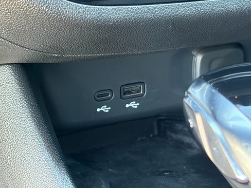 Used 2024 Buick Envista Sport Touring FWD image 24