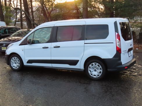 Used 2018 Ford Transit Connect XL image 3