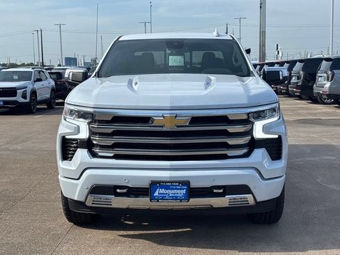 New 2026 Chevrolet Silverado 1500 High Country AWD/4WD image 2