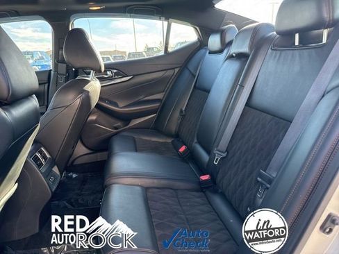 Used 2023 Nissan Maxima SR w/ Sport Mat Group image 17