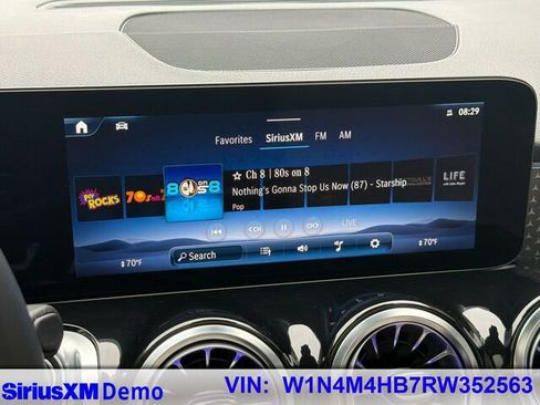 Certified 2024 Mercedes-Benz GLB 250 4MATIC image 38