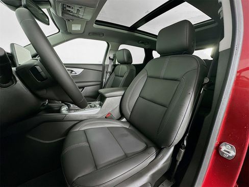 New 2025 Chevrolet Blazer LT w/ Midnight/Sport Edition image 21