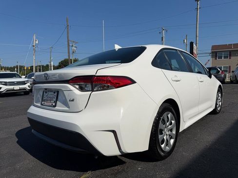 Used 2022 Toyota Corolla LE FWD image 5