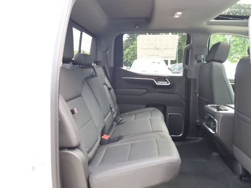 New 2026 GMC Sierra 1500 SLT w/ SLT Convenience Package AWD/4WD image 40