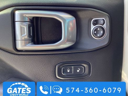Used 2021 Jeep Wrangler Unlimited Rubicon AWD/4WD image 23