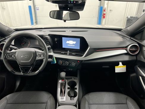 New 2026 Chevrolet Trax RS image 10