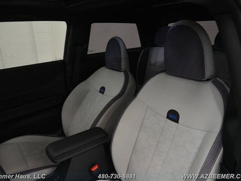 Used 2026 MINI Cooper 2-Door Hardtop FWD image 12