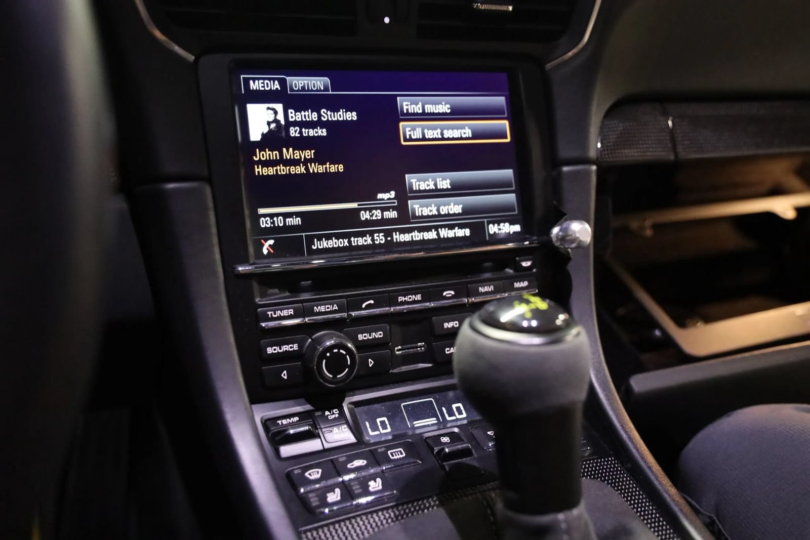Used 2014 Porsche 911 Turbo S AWD/4WD image 36