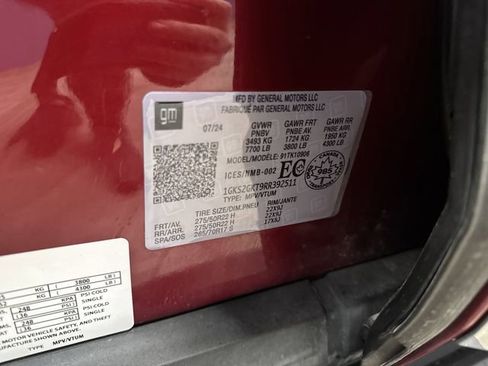 Used 2024 GMC Yukon XL SLT image 42