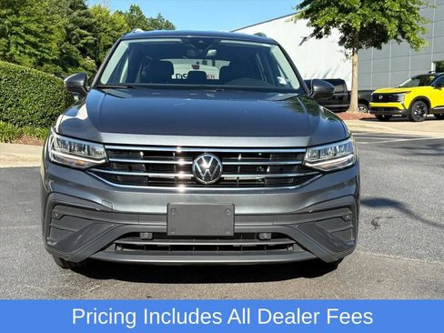 Used 2024 Volkswagen Tiguan SE AWD/4WD image 3