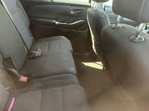 Used 2018 Chevrolet Traverse LS FWD image 8