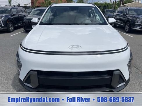 Used 2024 Hyundai Kona SEL AWD/4WD image 10