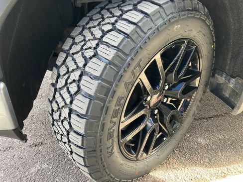 Used 2021 GMC Sierra 1500 Elevation image 30