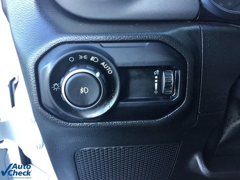 Used 2023 Jeep Wrangler Sport S image 31