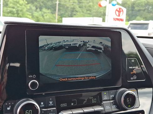 Used 2023 Toyota Highlander XSE AWD/4WD image 22