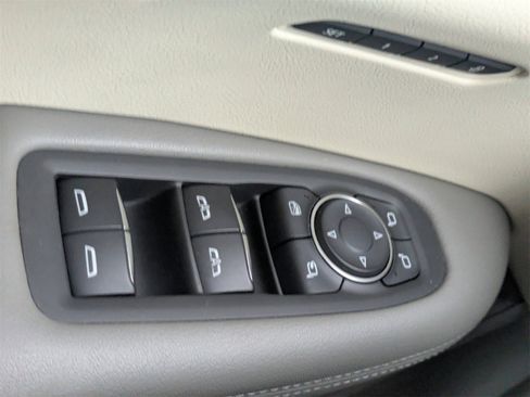 Used 2022 Cadillac XT6 Premium Luxury w/ Technology Package image 28