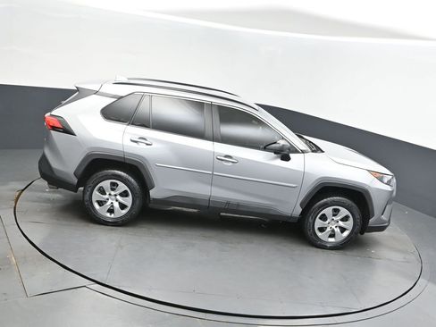 Used 2021 Toyota RAV4 LE image 35