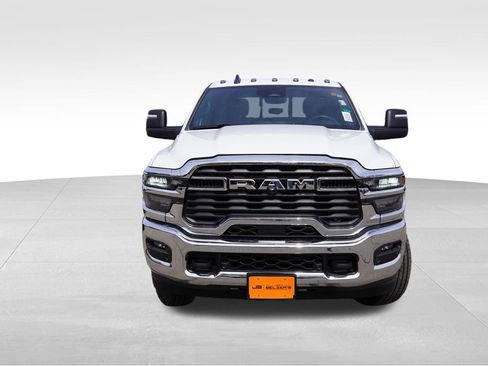 New 2026 RAM 2500 Tradesman AWD/4WD image 8