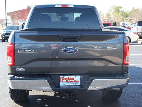 Used 2017 Ford F150 XLT image 7