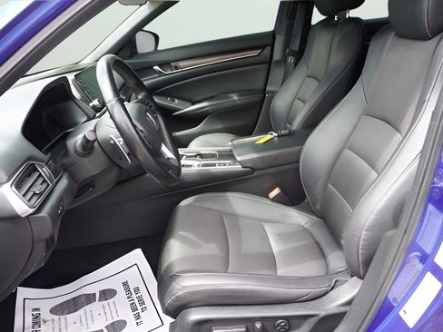 Used 2019 Honda Accord Sport image 16