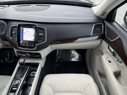 Used 2019 Volvo XC90 T6 Momentum w/ Advanced Package image 31
