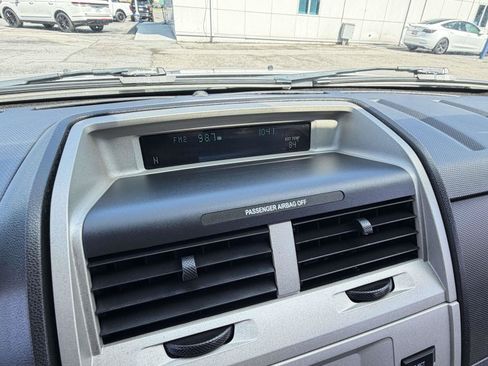Used 2011 Ford Escape XLT w/ 202A Rapid Spec Order Code FWD image 8