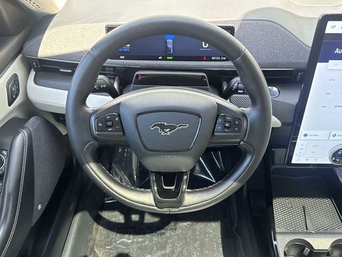 Used 2022 Ford Mustang Mach-E Premium RWD image 19