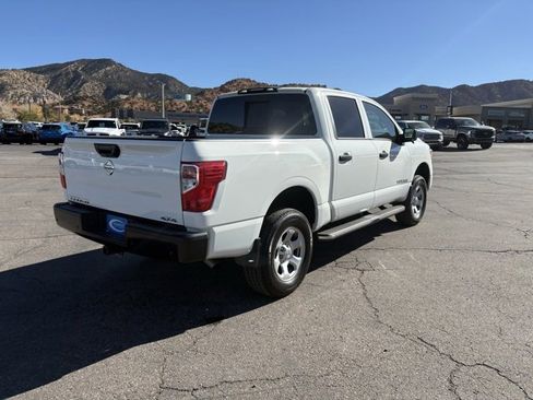 Used 2020 Nissan Titan S w/ S Utility Package image 3
