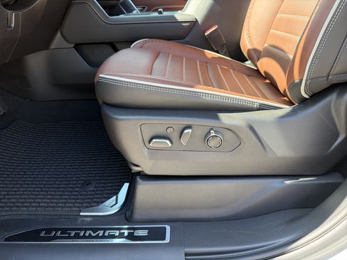 New 2026 GMC Sierra 2500 Denali Ultimate w/ Max Trailering Package image 11