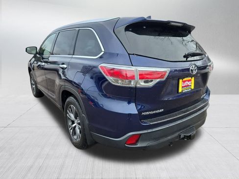 Used 2016 Toyota Highlander XLE image 5