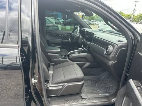 Used 2024 Chevrolet Colorado Trail Boss w/ Advanced Trailering Package AWD/4WD image 31