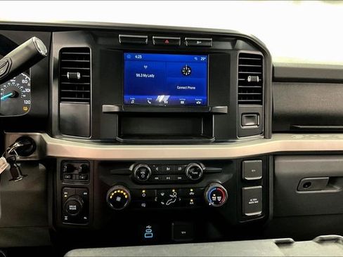Used 2023 Ford F250 XLT AWD/4WD image 29