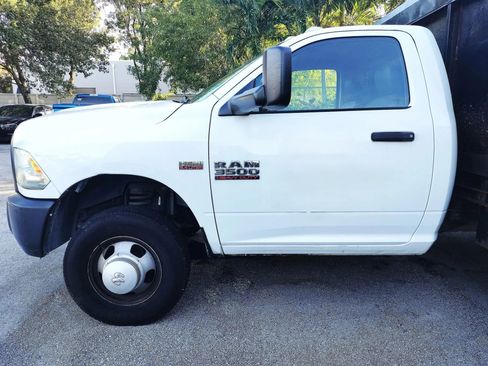 Used 2015 RAM 3500 Tradesman RWD image 4
