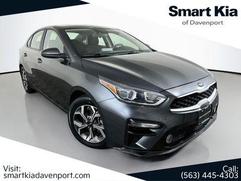 Used 2020 Kia Forte LXS FWD image 1
