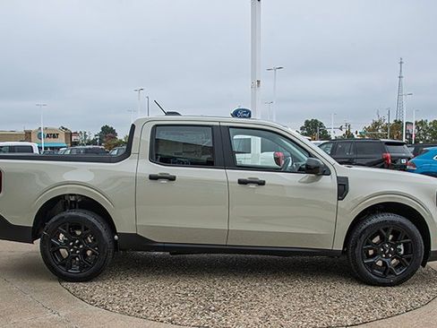 New 2025 Ford Maverick XLT w/ XLT Luxury Package image 6