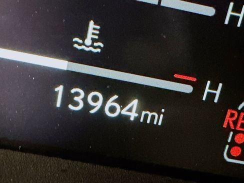 Used 2025 Lexus GX 550 w/ Accessory Package (Z1) image 34