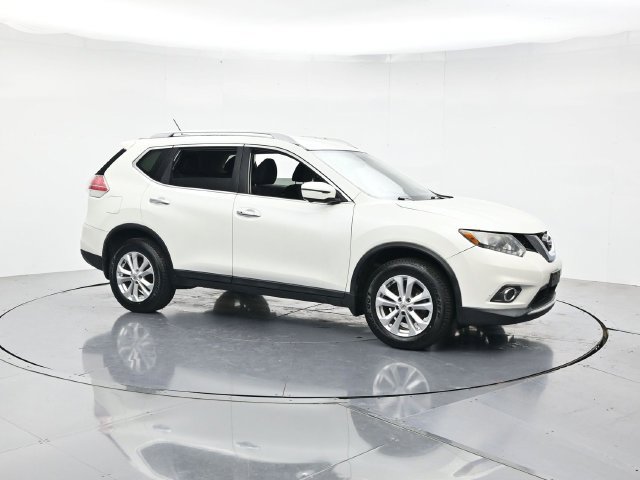 Used 2016 Nissan Rogue SV w/ SV Premium Package AWD/4WD image 3