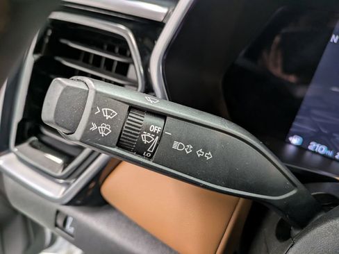 Used 2023 GMC Canyon AT4 w/ AT4 Premium Package image 20