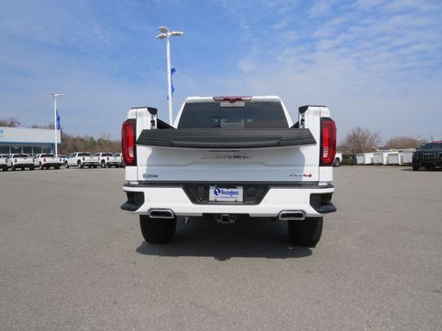 New 2026 GMC Sierra 1500 AT4 w/ AT4 Premium Package image 38