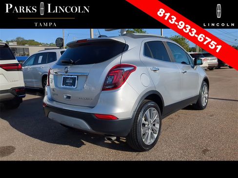 Used 2018 Buick Encore Preferred image 4