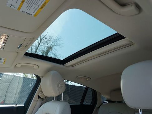 Used 2022 Mercedes-Benz GLC 300 4MATIC Coupe image 17