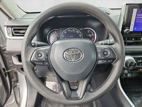 Used 2024 Toyota RAV4 XLE FWD image 13