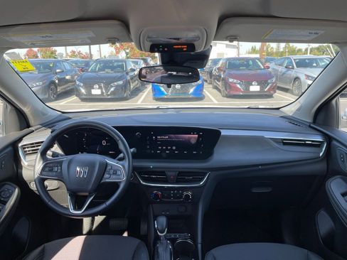 Used 2025 Buick Encore GX Preferred image 31