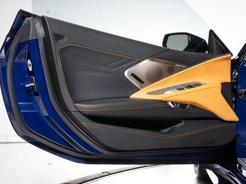 Used 2025 Chevrolet Corvette Z06 RWD image 49